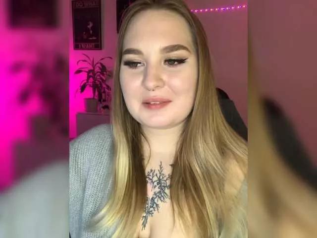 Greeenfriends6969 from BongaCams
