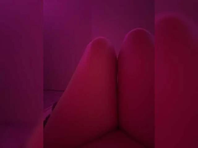 kristisss2 from BongaCams is Freechat