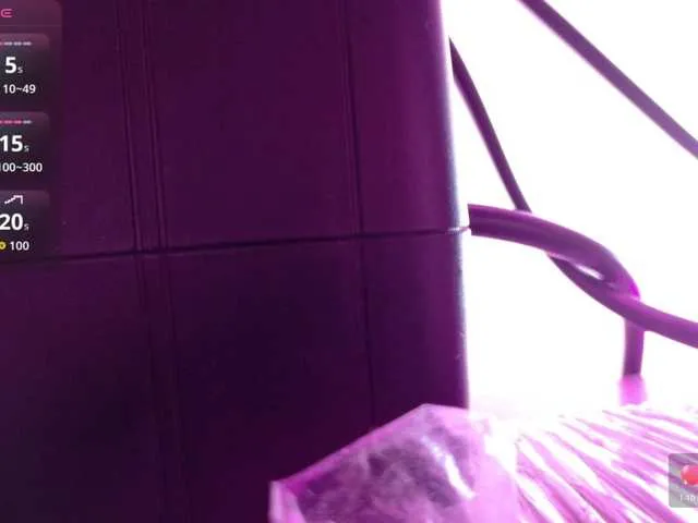 playfulcurvy's avatar