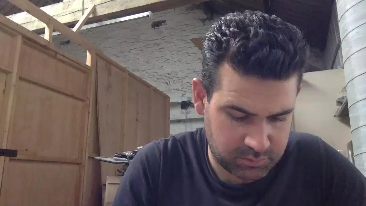 BiDilf40 from Cam4
