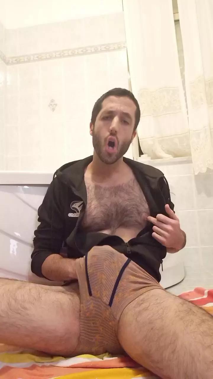 Bisius92 from Cam4