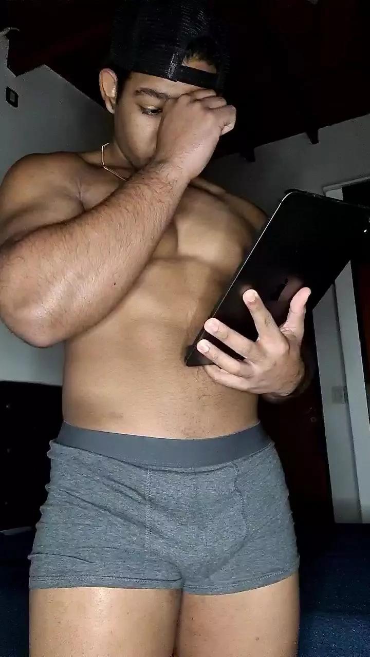 Caballerozodi from Cam4