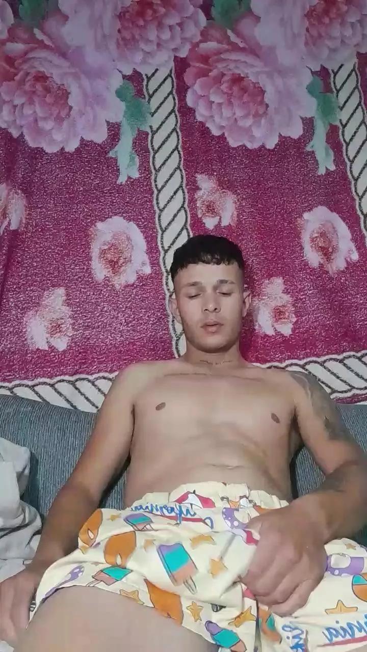 Emaa21c from Cam4