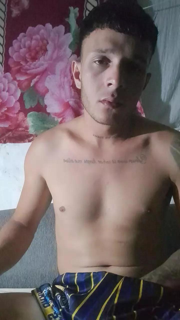 Emaa21c from Cam4
