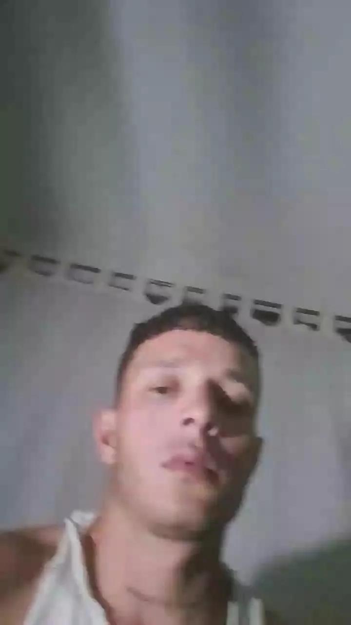 Emaa21c from Cam4