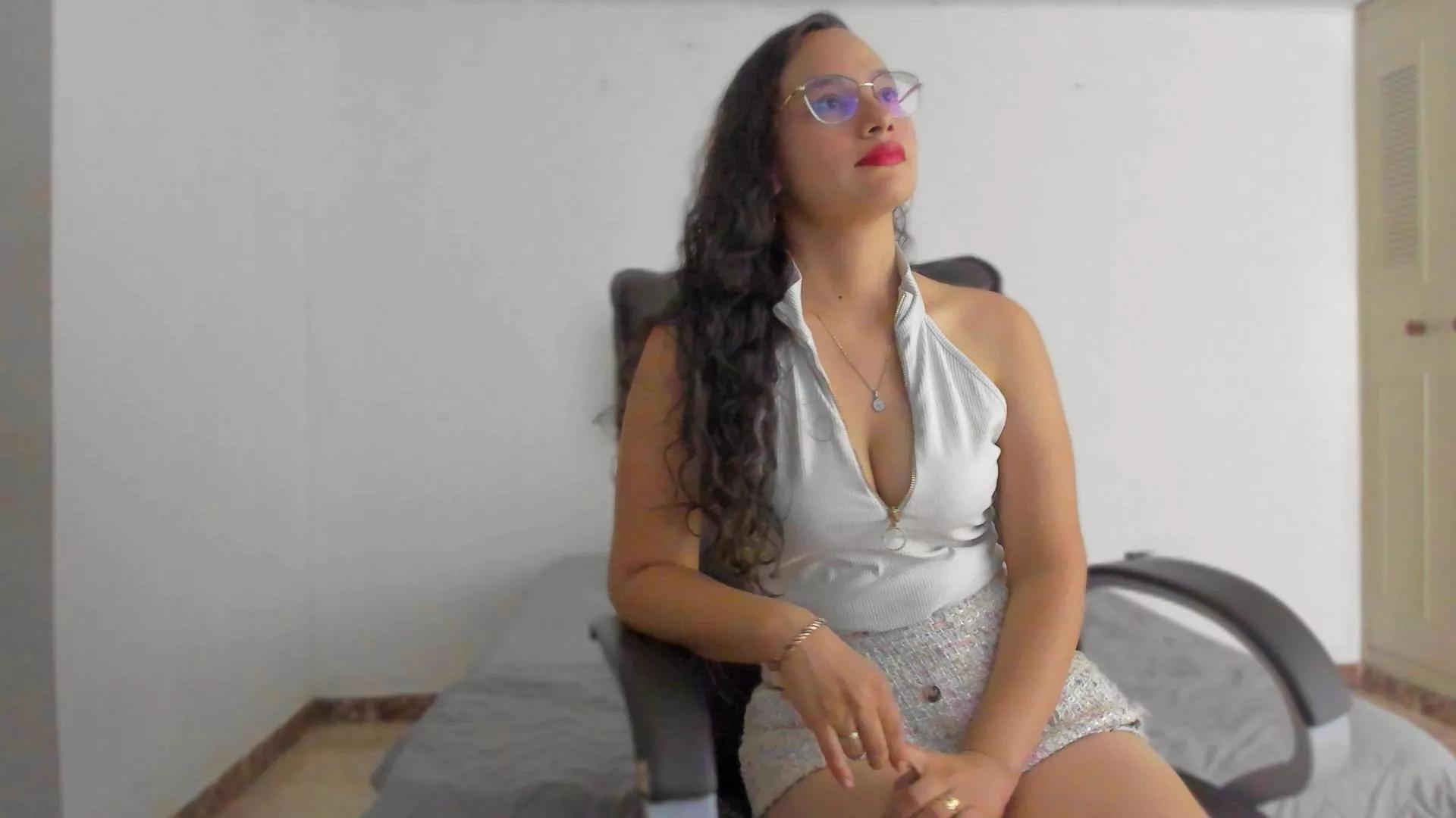 EmmaTorres9 from Cam4