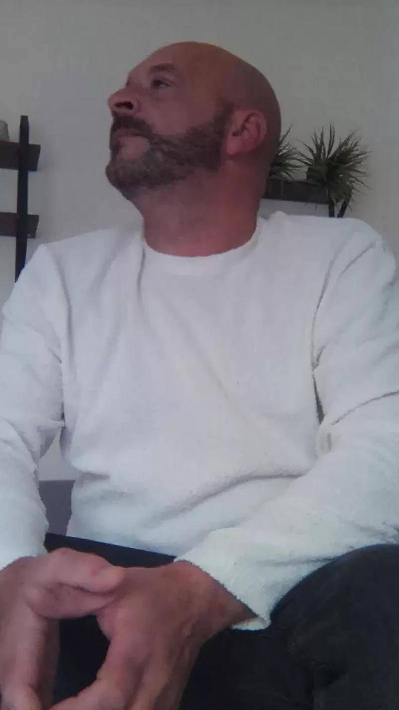 Hotti00 from Cam4