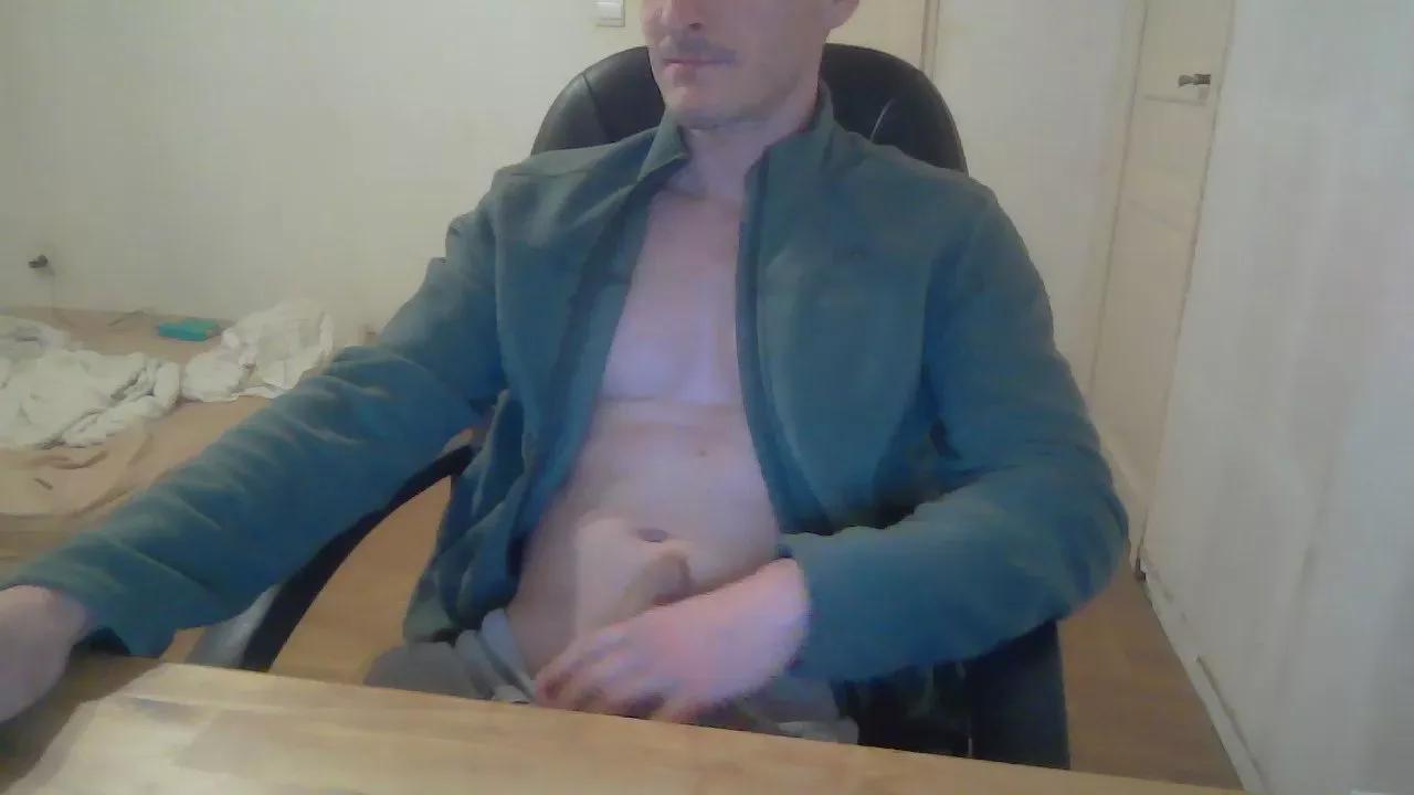 Inside_UrBrain from Cam4