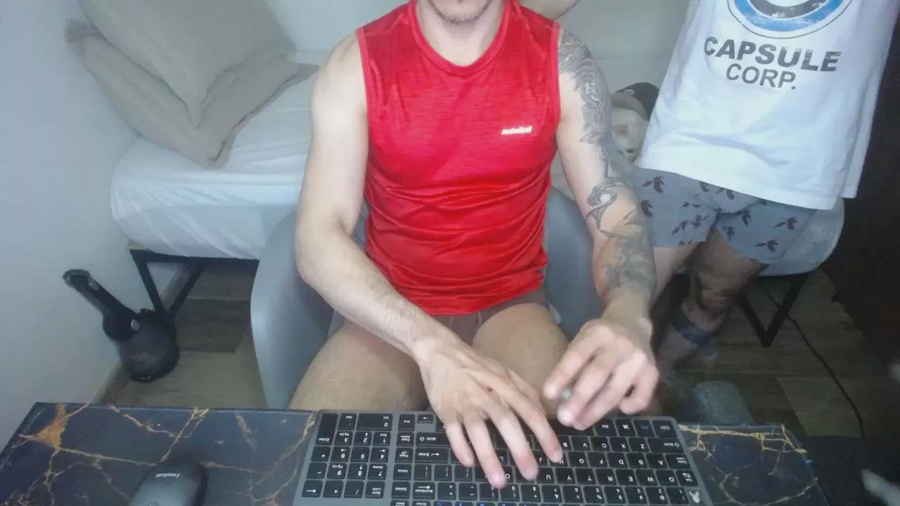 Lealboy from Cam4