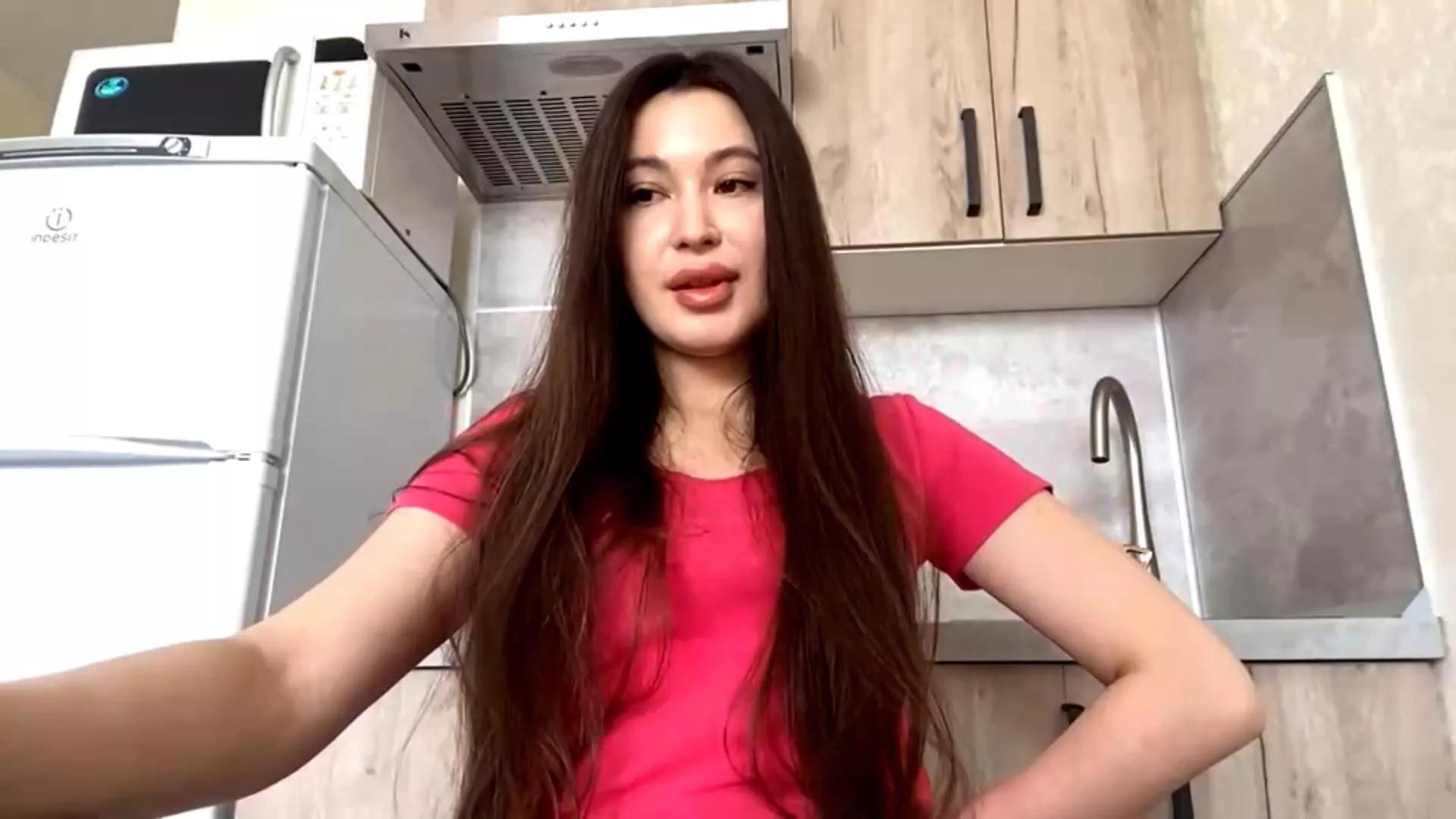 LeilaBurnard from Cam4