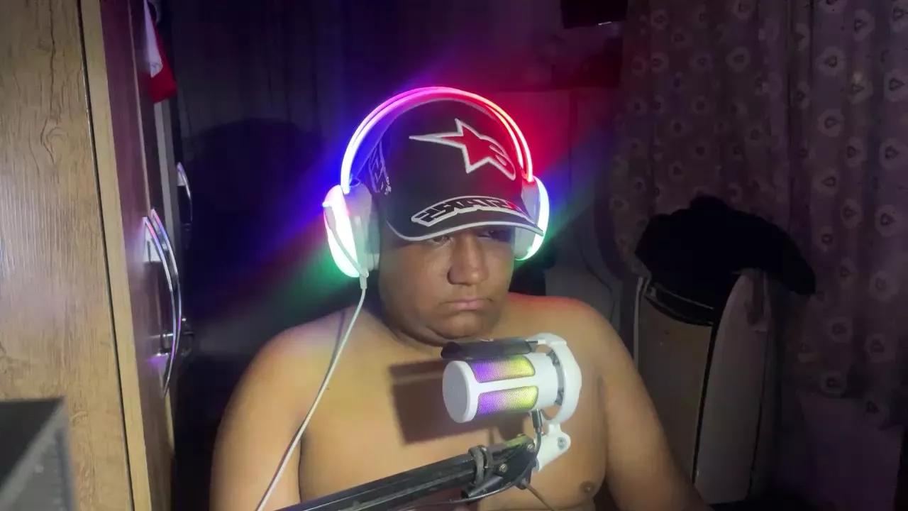 luquinhas_fun from Cam4