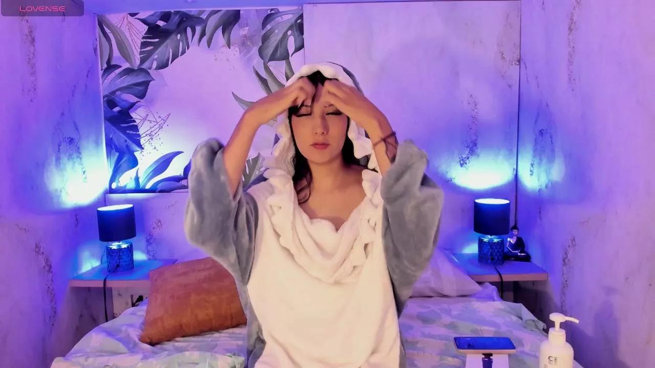 miisaki_ from Cam4
