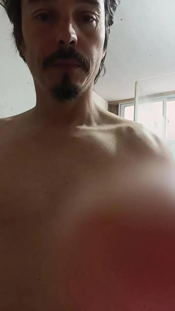 Mrmcfly1 from Cam4