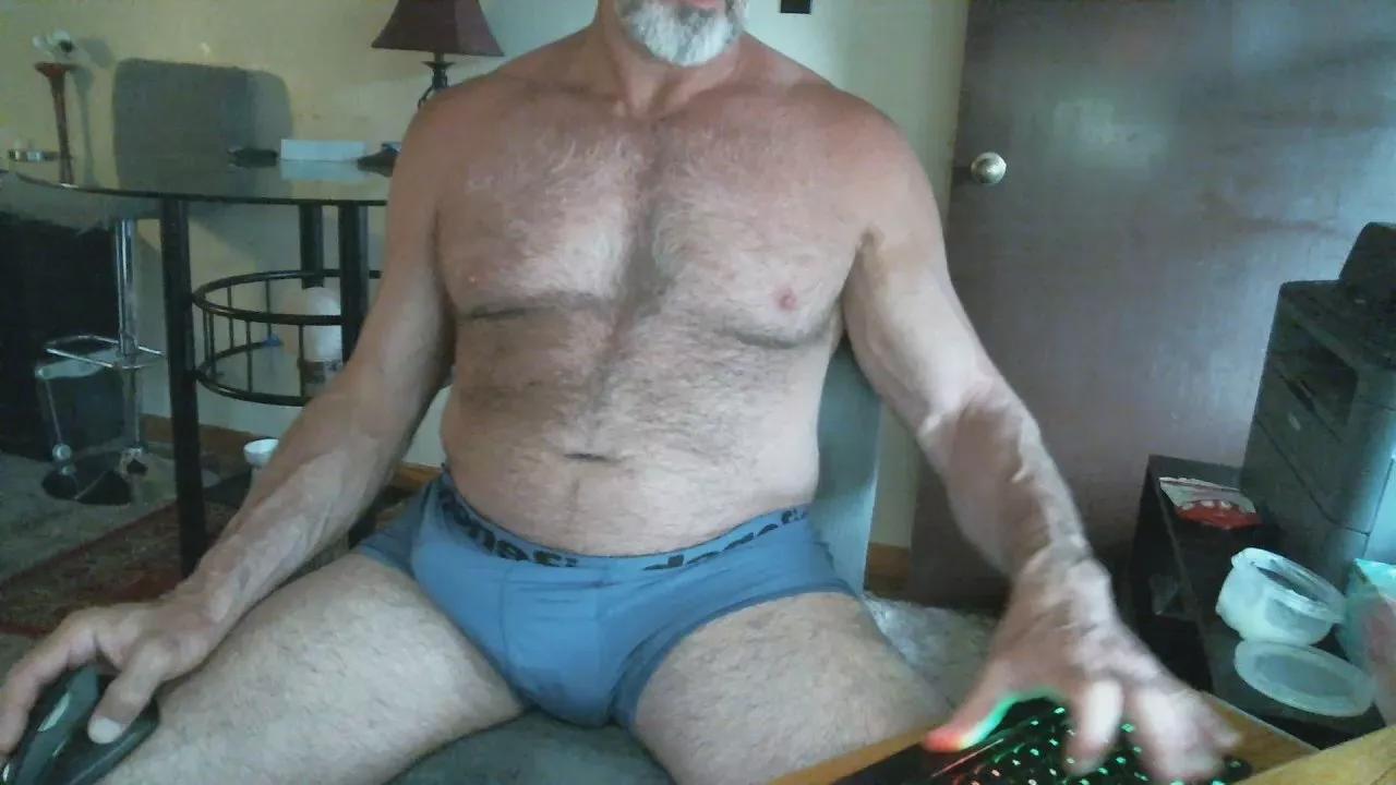 mrrightnow4u from Cam4