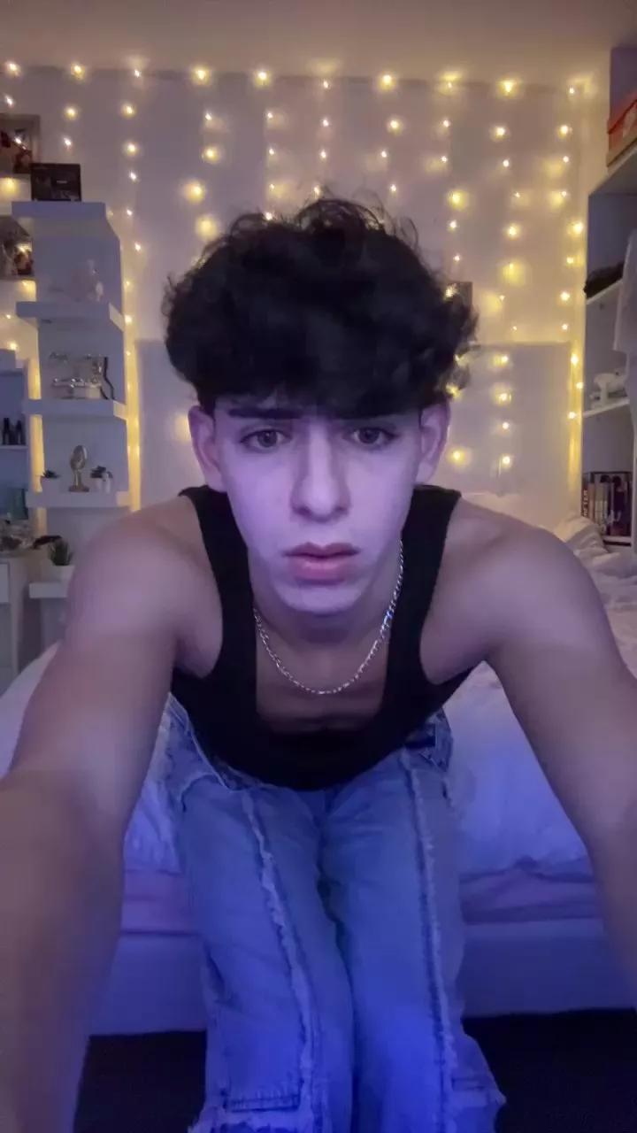 MssNoah from Cam4