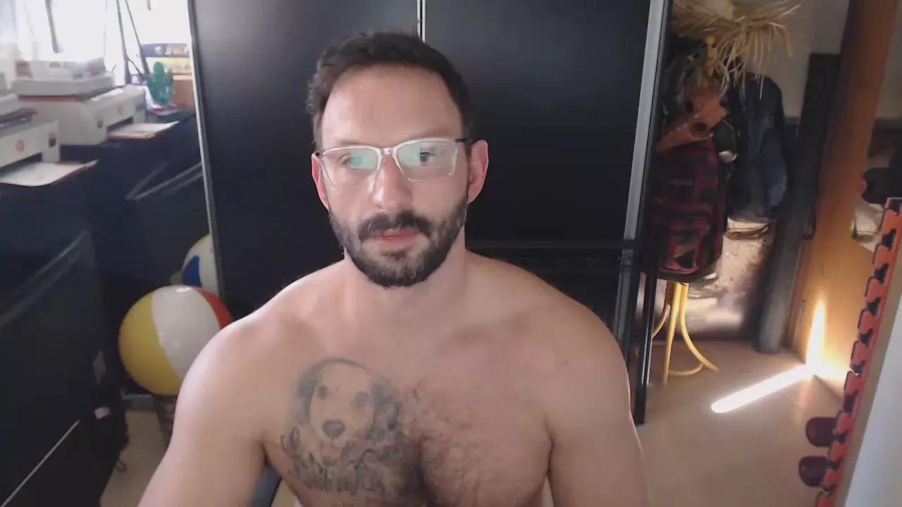 RafaBR82 on Cam4