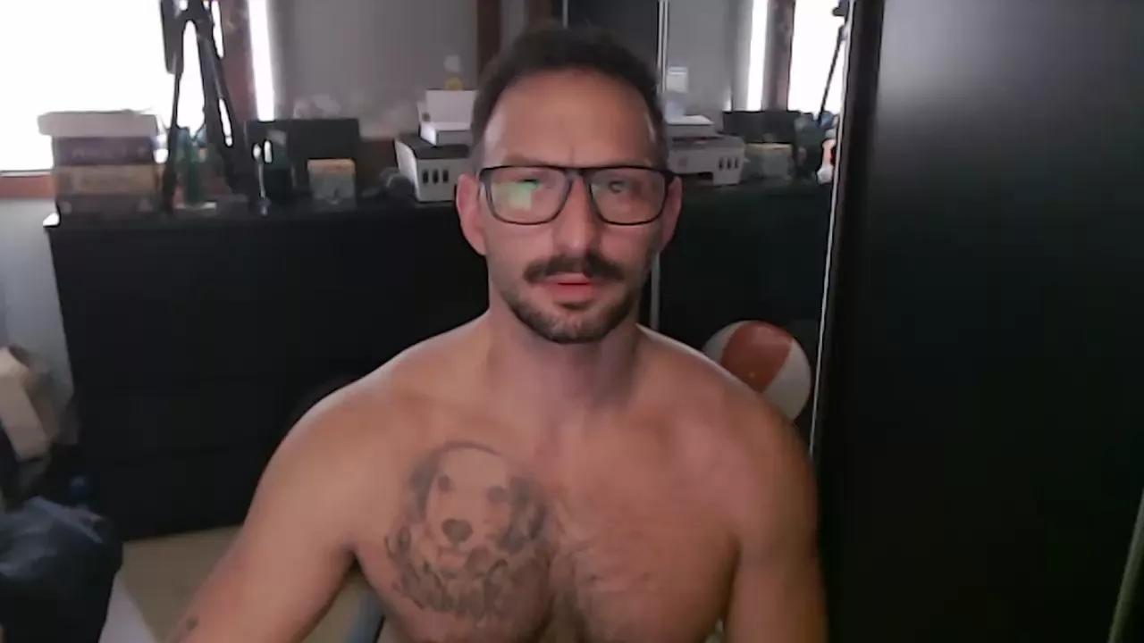 RafaBR82 from Cam4
