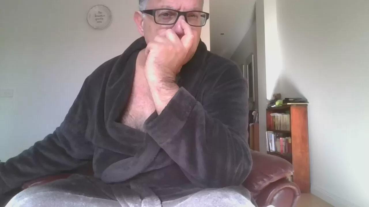 reggie01 from Cam4