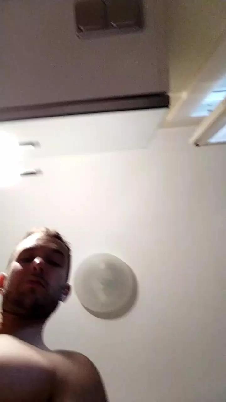 riccardoyeah from Cam4