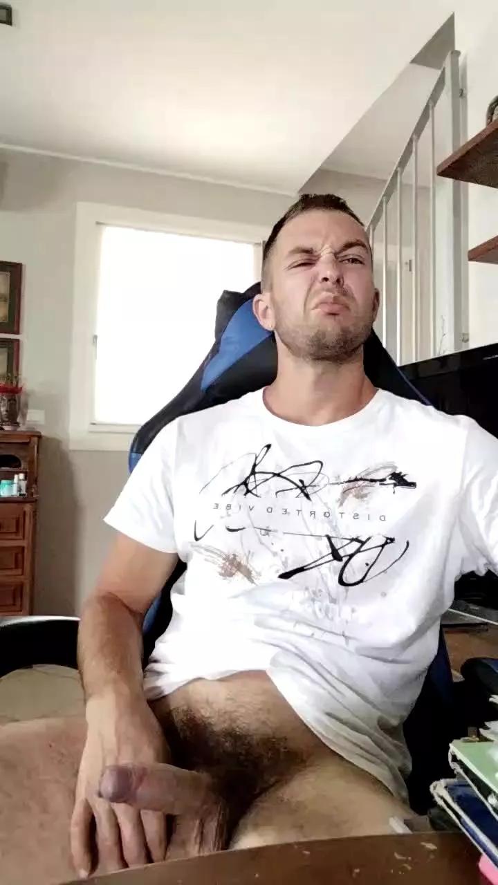 riccardoyeah from Cam4