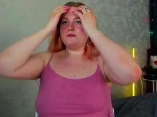 kitten-holt from CamSoda