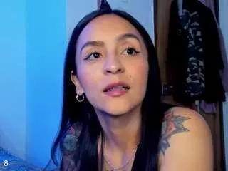 lauureen from CamSoda