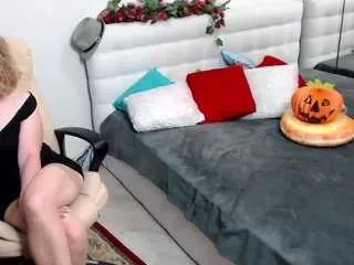 lillyredpussy from CamSoda