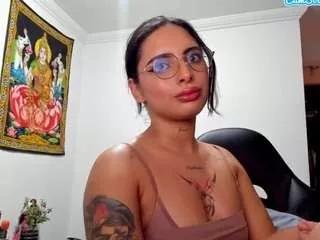 nessaa88 from CamSoda