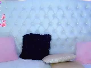 samanthax-18 from CamSoda