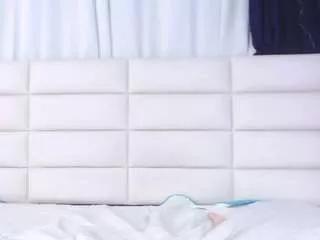 selenaac from CamSoda