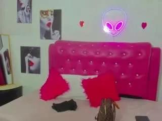 sexxy-girl86 from CamSoda