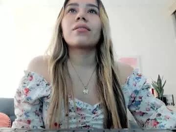 aiilyn_dss18 from Chaturbate