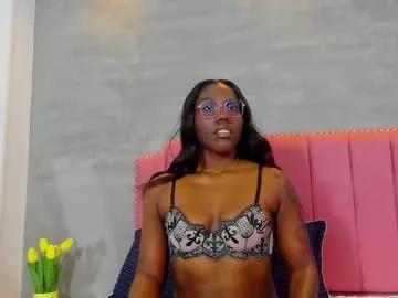 alaia_colins from Chaturbate