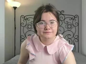 alice_smile_for_me from Chaturbate is Freechat