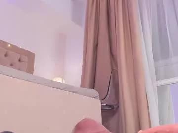 ariapitts from Chaturbate