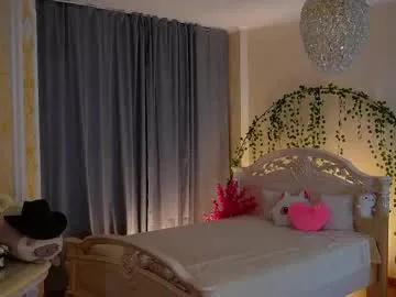 Burnletitallburn from Chaturbate