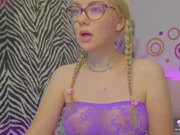 Jennyshow from Chaturbate