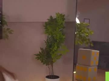 Jjennnyy from Chaturbate