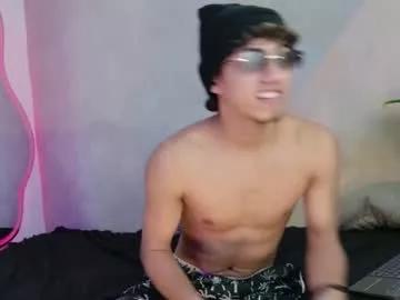 laura_and_kevin from Chaturbate is Freechat