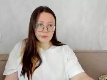 Lily_cheys from Chaturbate
