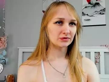 memento_mary from Chaturbate
