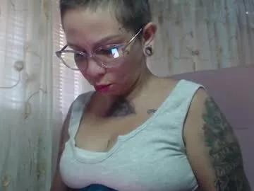 Moon_cat85 from Chaturbate