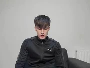 Skinnyguywithbigd from Chaturbate