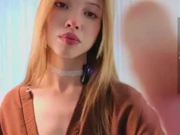 sunnivagaillard from Chaturbate