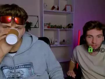 travis_wolf_ from Chaturbate is Freechat