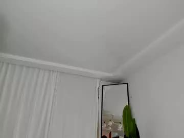 xxx_leila from Chaturbate