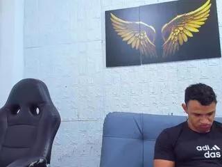 aaron_velour from Flirt4Free