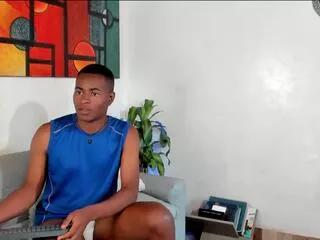 alan_gonz_cristian_asaenz from Flirt4Free