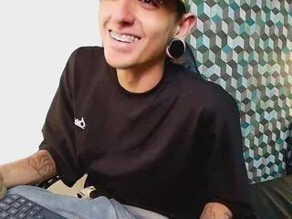 matthew_dixon from Flirt4Free