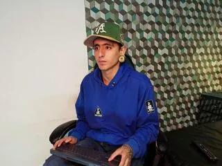 matthew_dixon from Flirt4Free